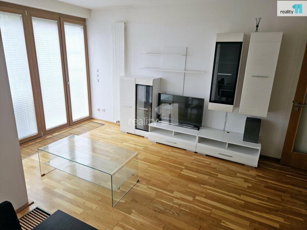 Pronájem bytu 3+kk 86 m² – pohled 4