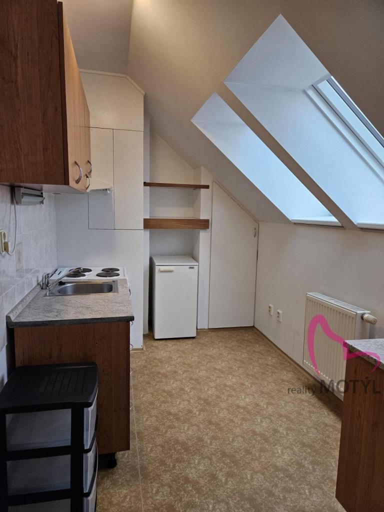 Pronájem bytu 1+1 32 m2