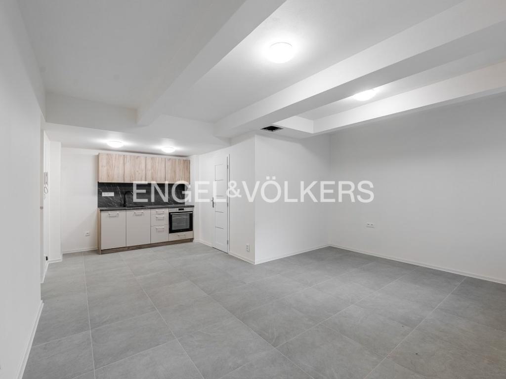 Pronájem bytu 1+kk 33 m2