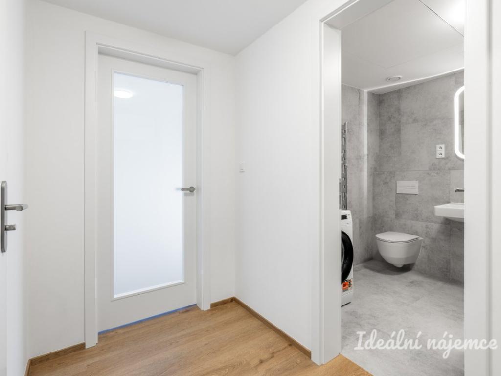 Pronájem bytu 1+kk 27 m2