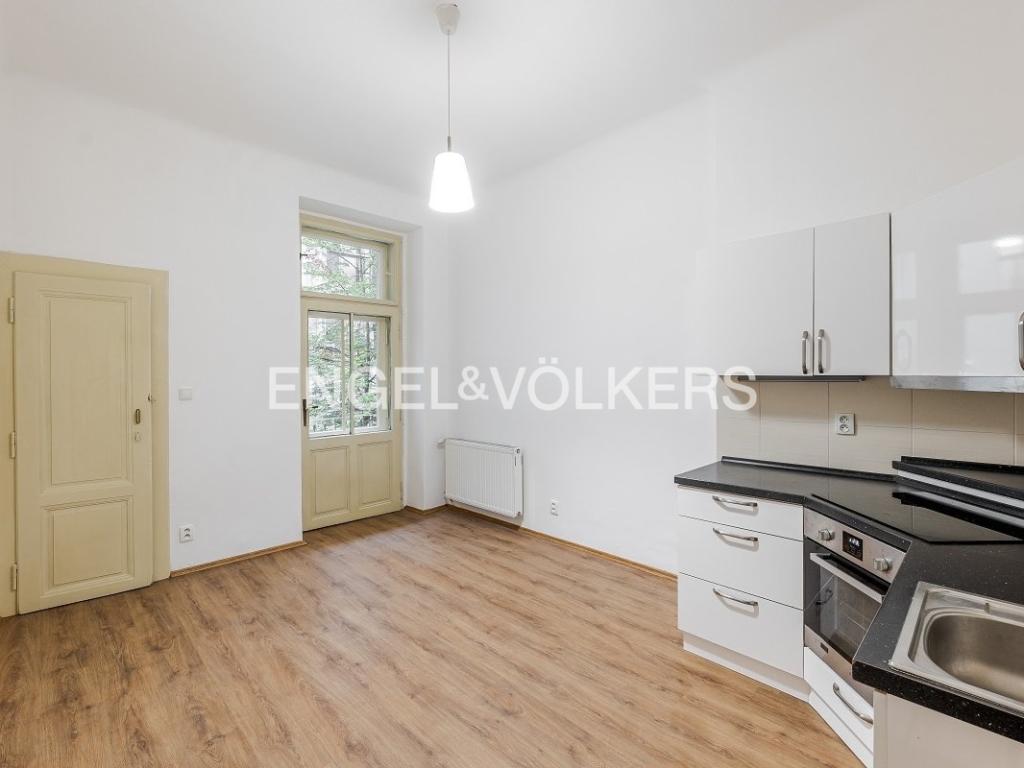 Pronájem bytu 1+1 50 m2