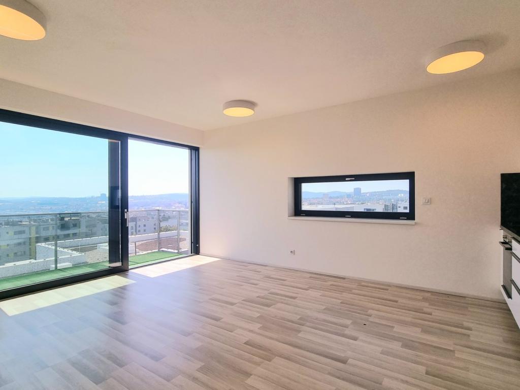 Pronájem bytu 2+kk 56 m2