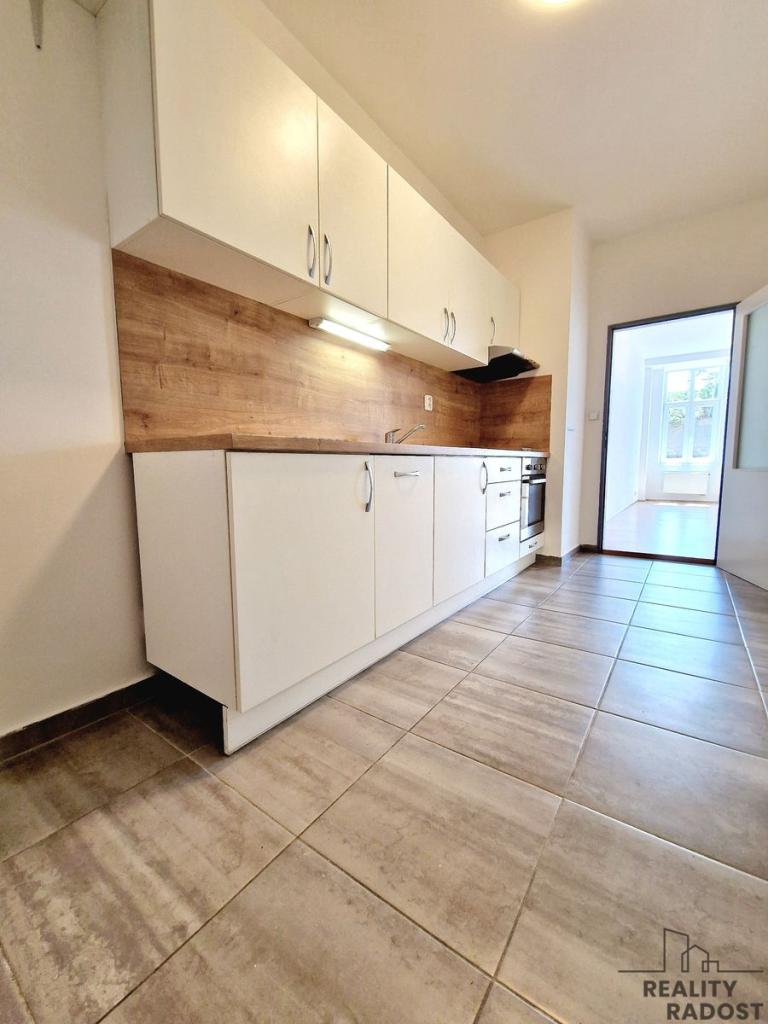 Pronájem bytu 1+1 35 m2