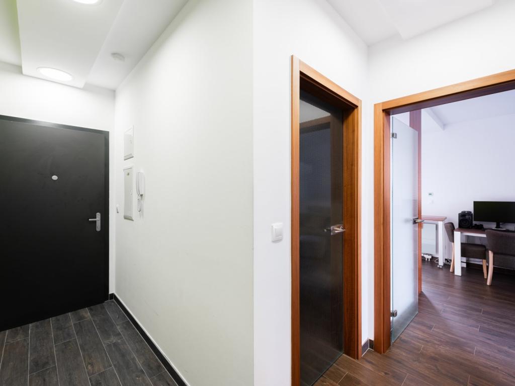 Prodej bytu 2+kk 71 m2, Praha – náhled fotky 13