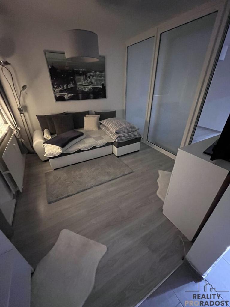 Pronájem bytu 2+kk 41 m2, Brno – náhled fotky 3