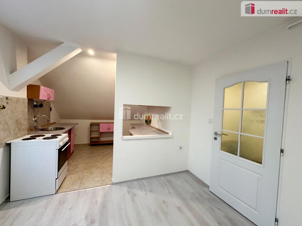 Pronájem 2+1, Bystřany - Pražská, 9700 Kč, 65 m2