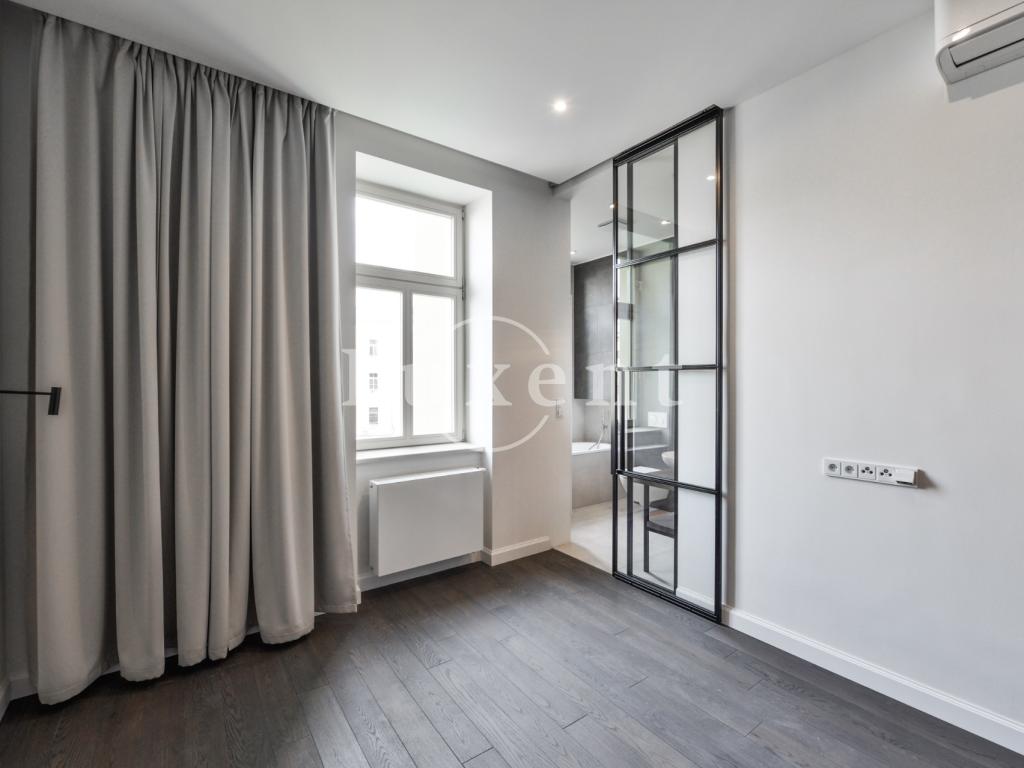 Pronájem bytu 4+kk 137 m2, Praha – náhled fotky 17