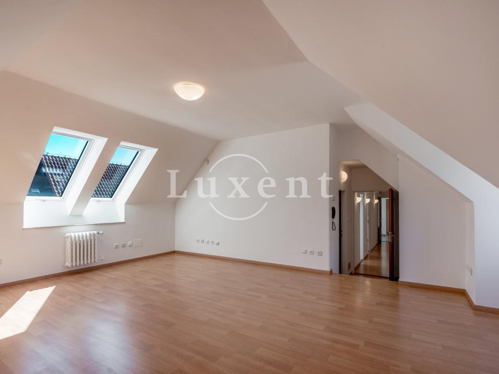 Pronájem domu 417 m2, Praha – náhled fotky 16