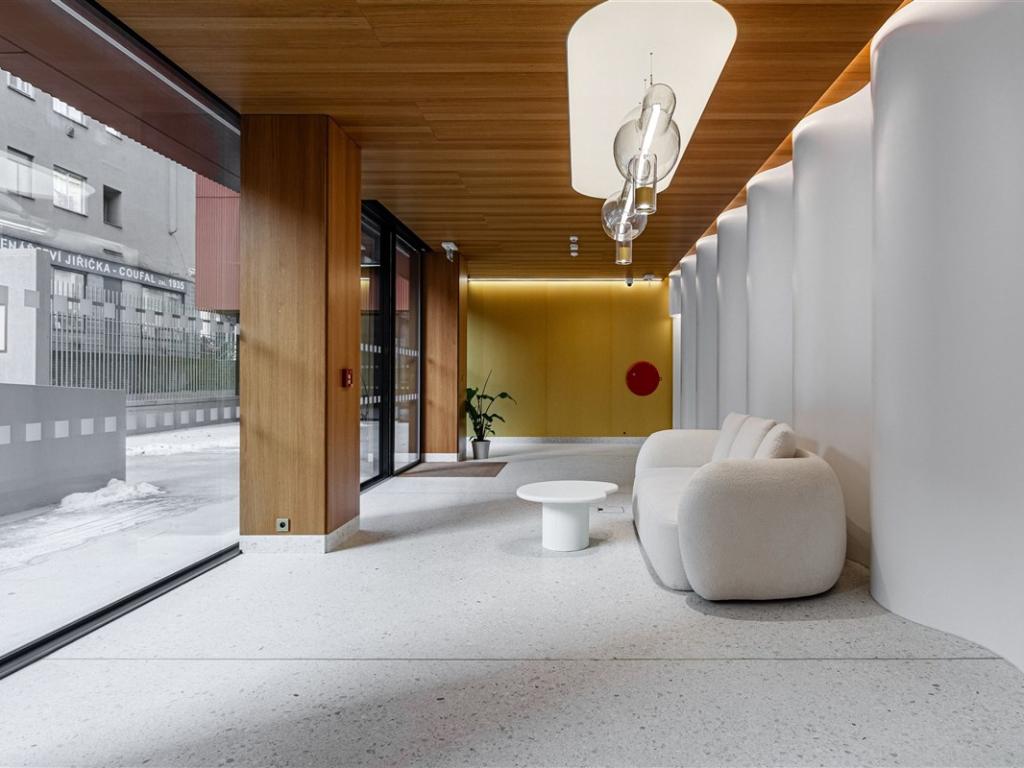 Pronájem bytu 2+kk 72 m2, Praha – náhled fotky 11