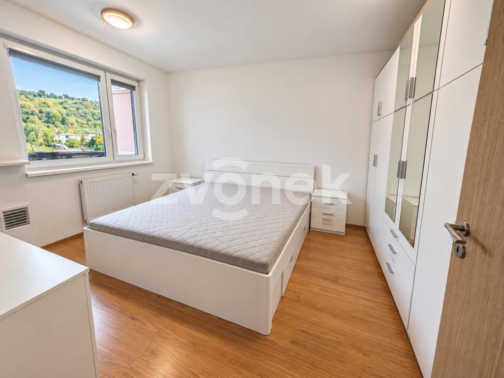 Pronájem bytu 2+kk 57 m2, Zlín – náhled fotky 3