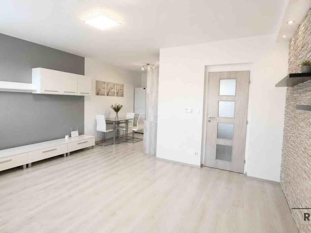 Pronájem bytu 2+kk 56 m2