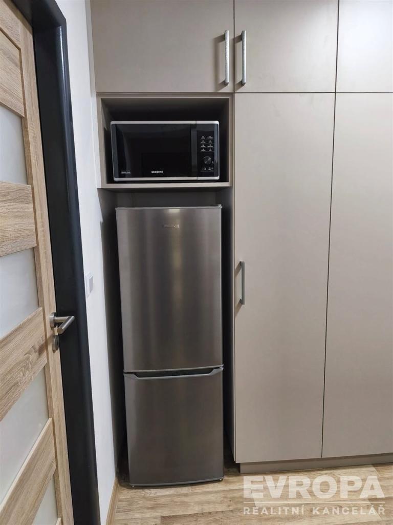 Pronájem bytu 1+kk 39 m2, Želechovice nad Dřevnicí – náhled fotky 10