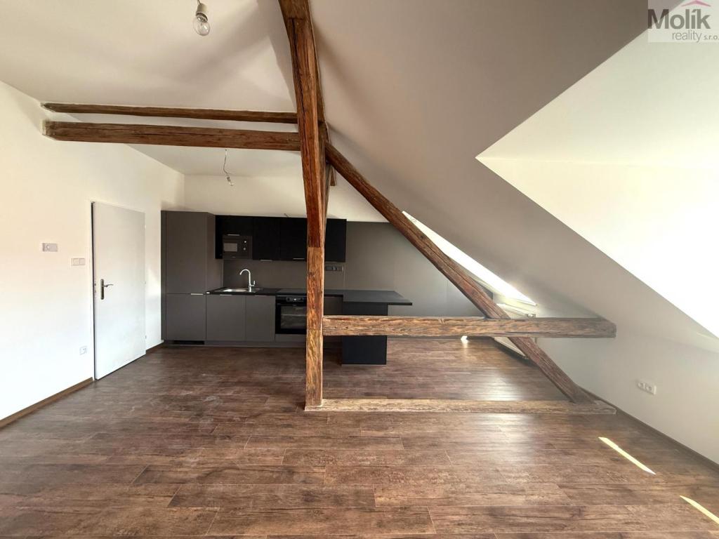 Pronájem bytu 2+kk 72 m2