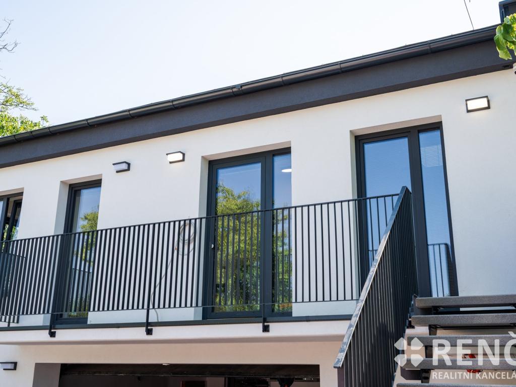 Pronájem bytu 2+kk 52 m2