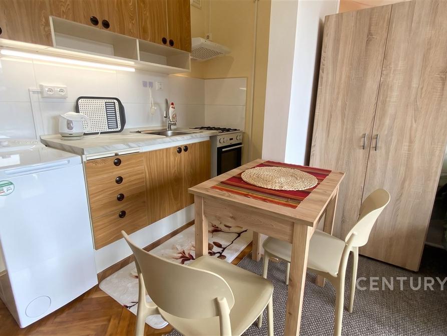 Pronájem bytu 1+kk 28 m2