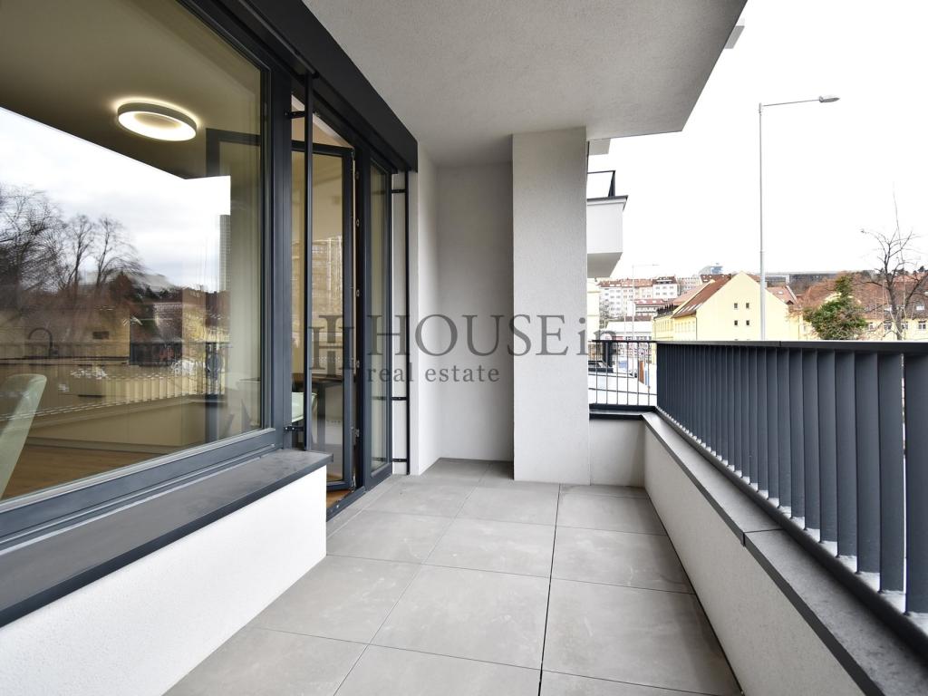 Pronájem bytu 1+kk 40 m2