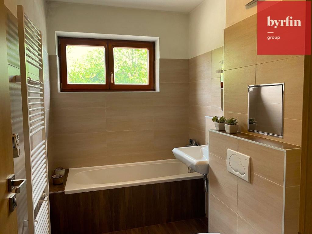 Pronájem bytu 1+kk 36 m2