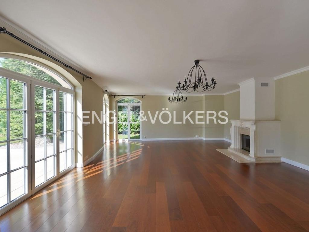 Pronájem domu 600 m2