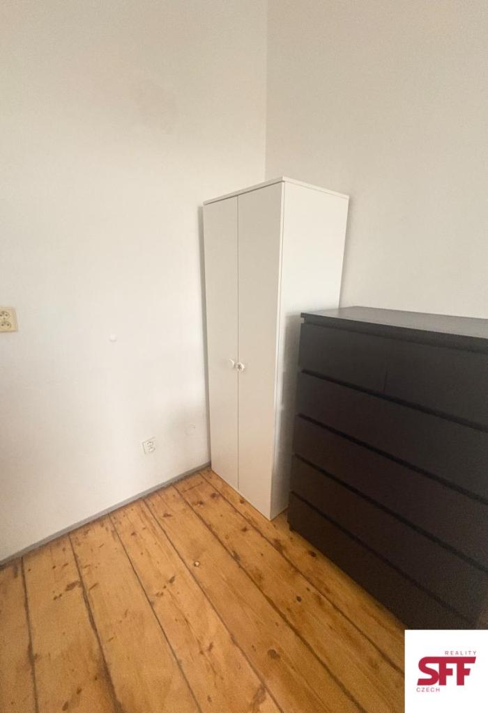 Pronájem bytu pokoj 10 m2