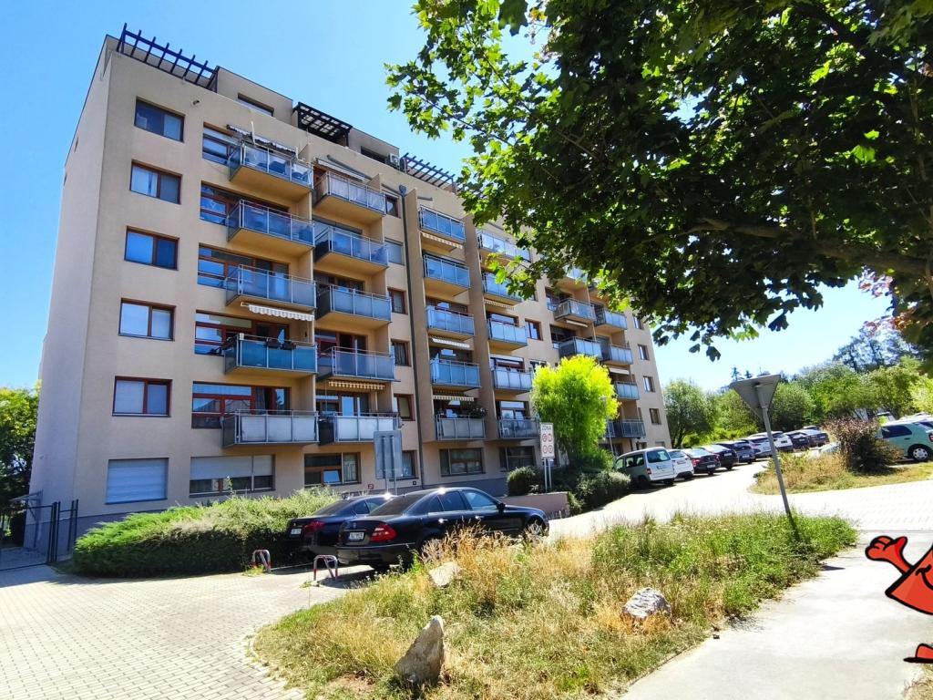Pronájem bytu 2+kk 60 m2