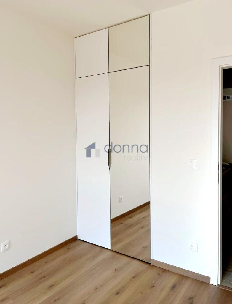 Pronájem bytu 2+kk 52 m2, Praha – náhled fotky 8