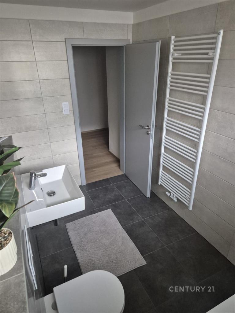 Pronájem bytu 1+kk 39 m2