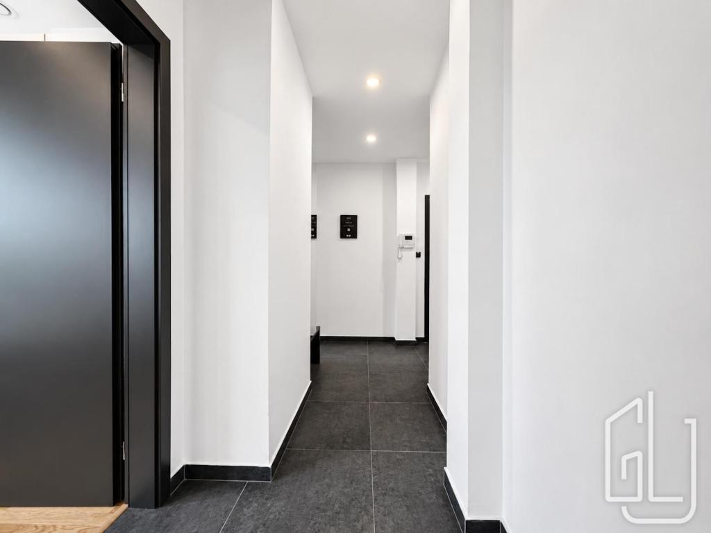 Prodej bytu 2+kk 43 m2, Praha – náhled fotky 12