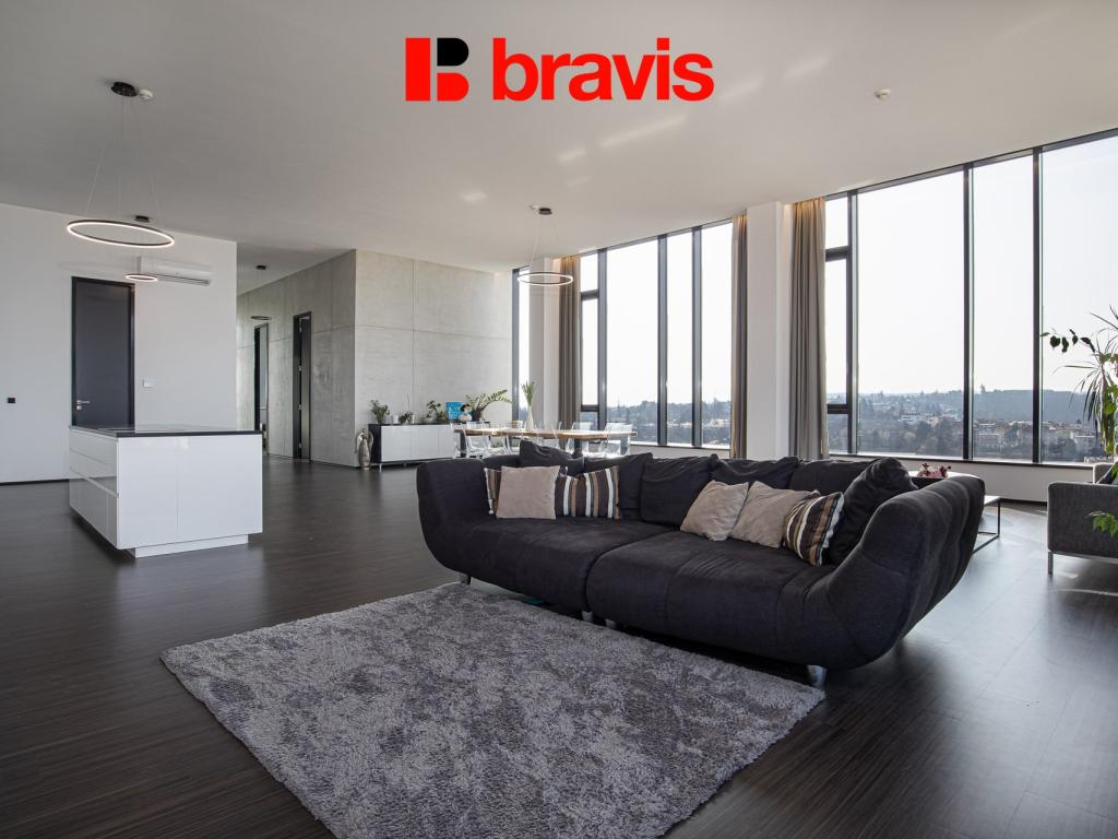 Pronájem bytu 6 a více 280 m2