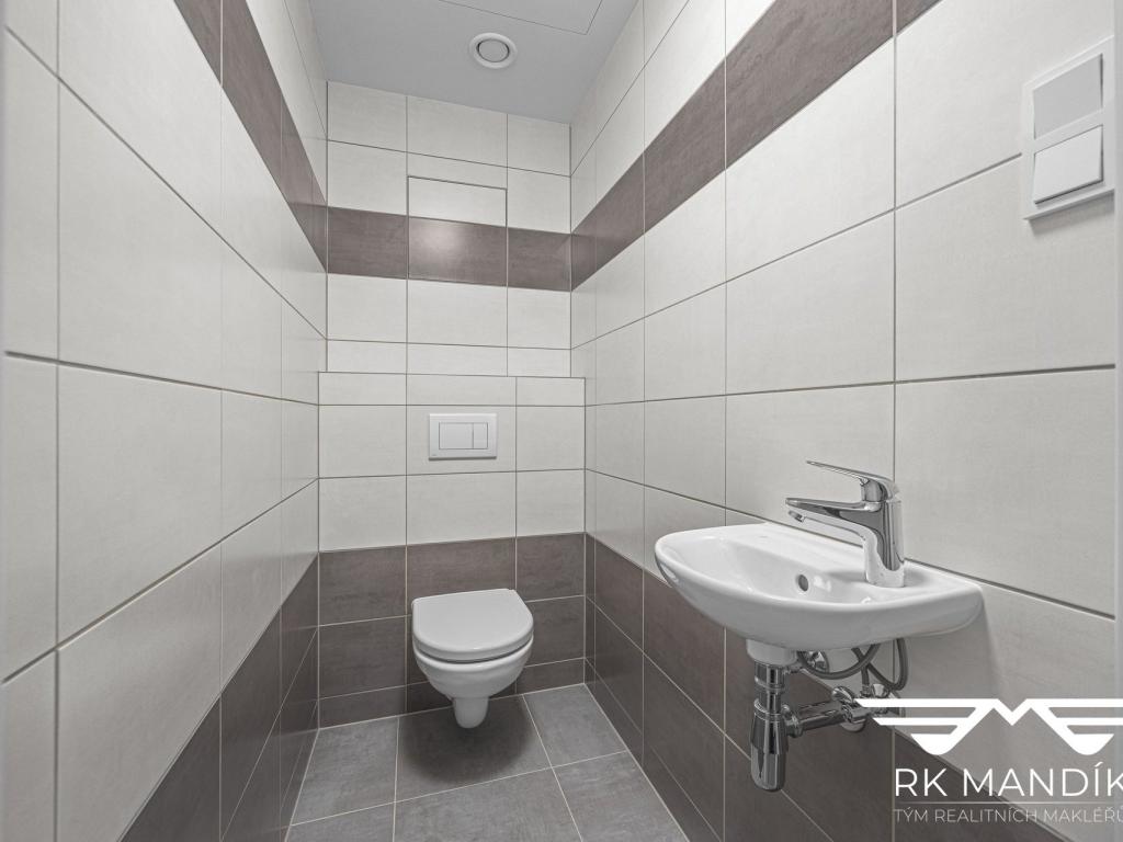Pronájem bytu 2+kk 45 m2, Praha – náhled fotky 14