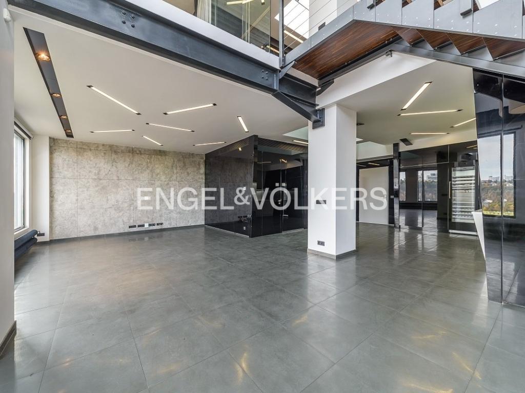Pronájem bytu 4+kk 421 m2