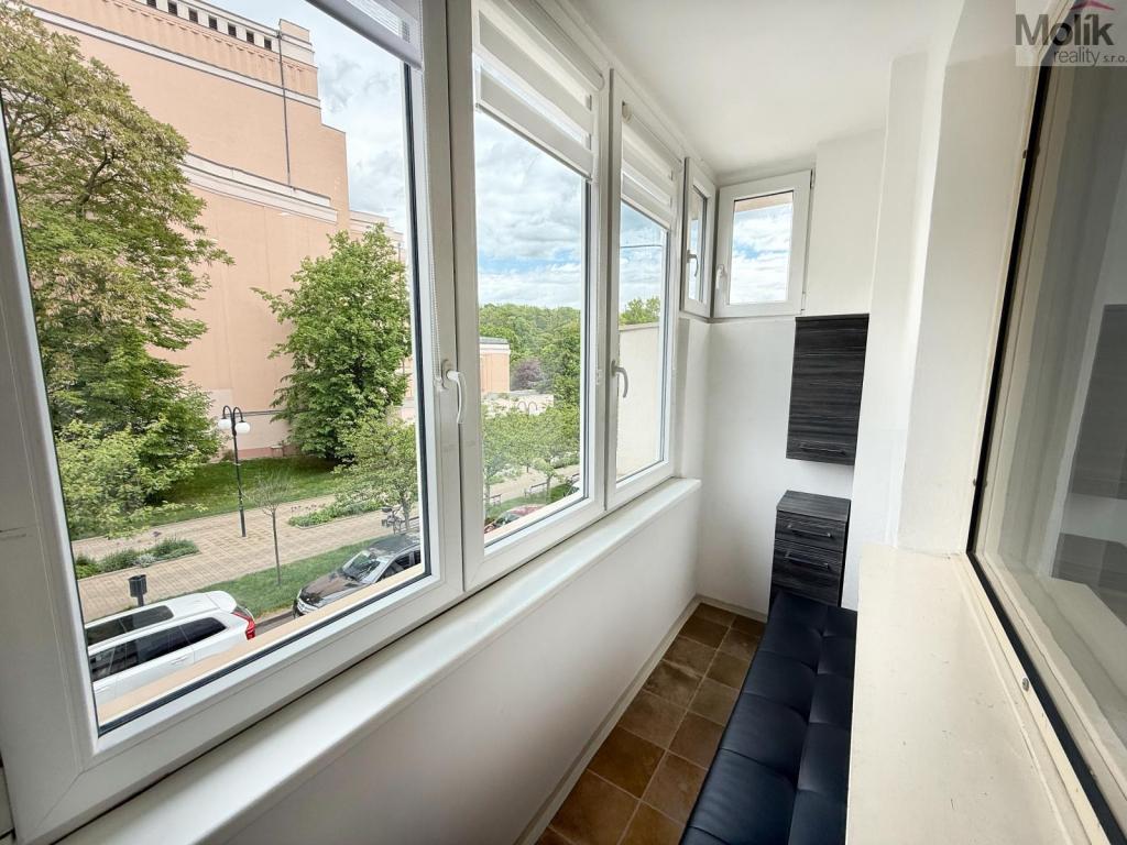 Pronájem bytu 1+kk 38 m2, Teplice – náhled fotky 16