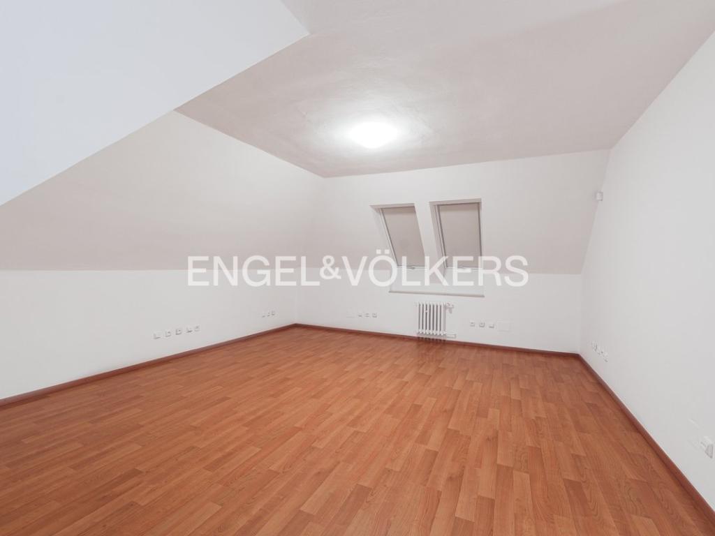 Pronájem domu 417 m2, Praha – náhled fotky 12