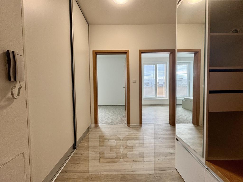 Pronájem bytu 3+kk 74 m2