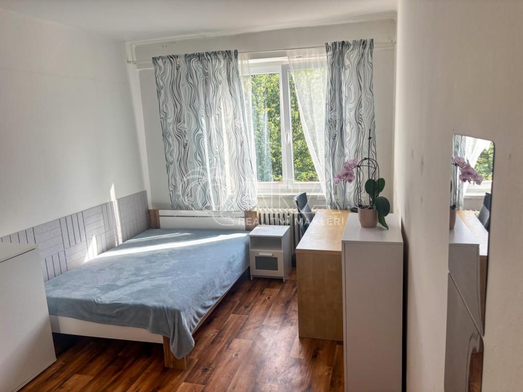 Pronájem bytu 2+1 52 m² – pohled 4