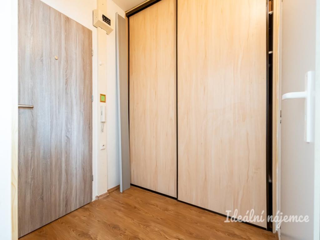 Pronájem bytu 1+kk 28 m2