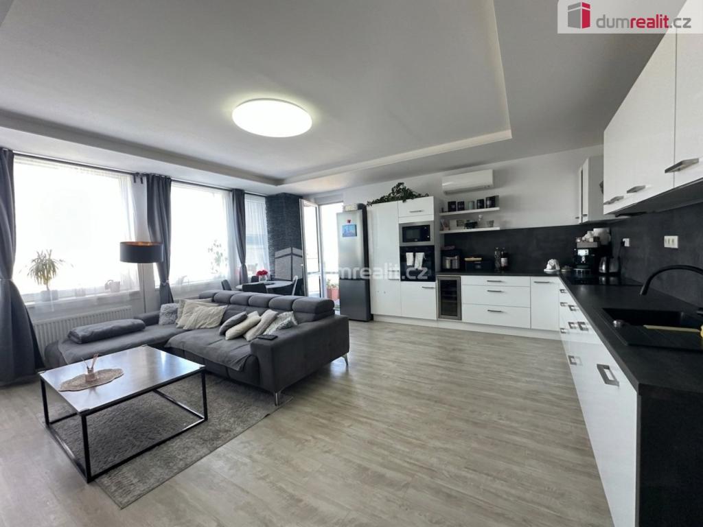 Pronájem bytu 3+kk 82 m2