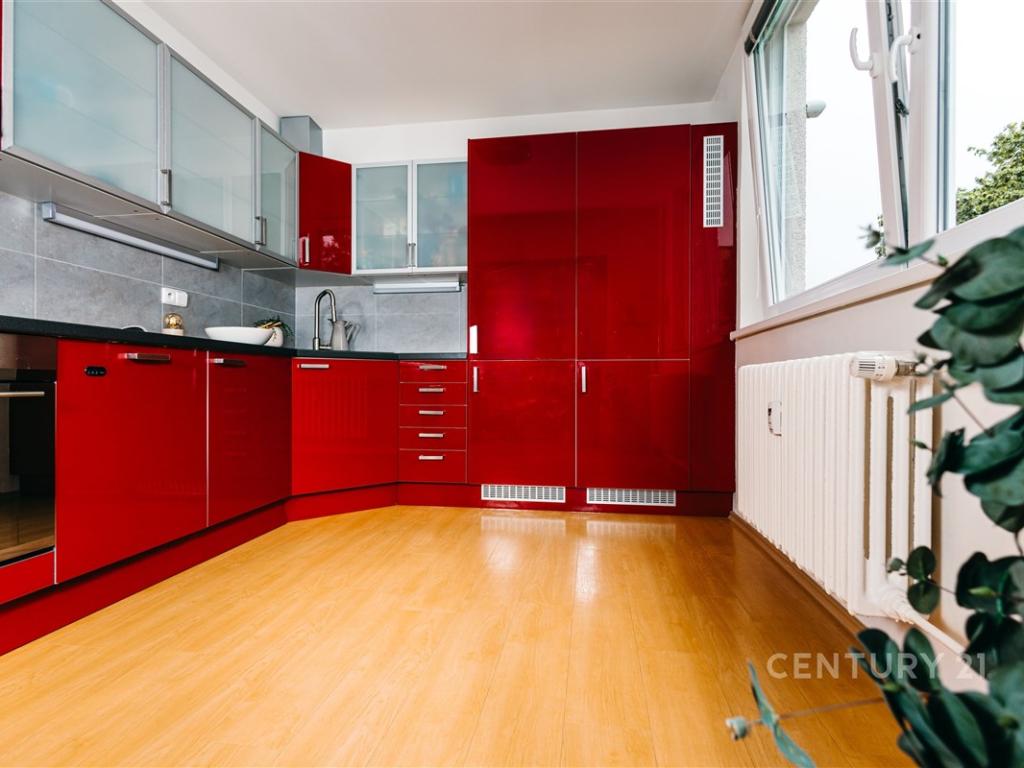 Pronájem bytu 3+kk 77 m2