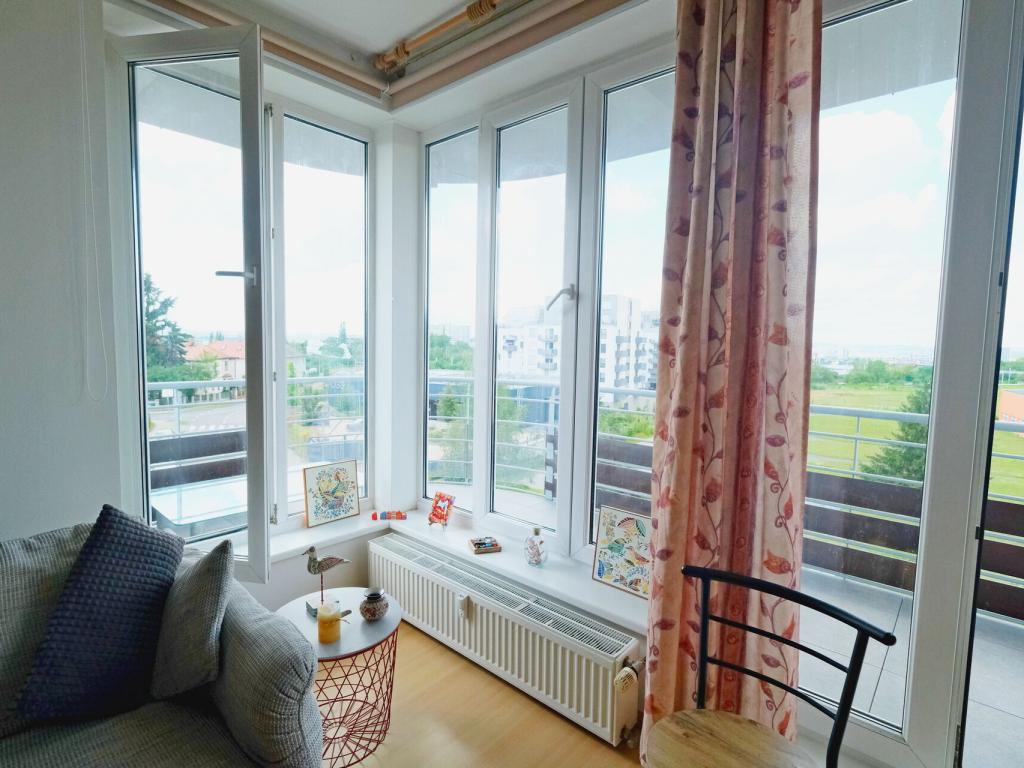 Pronájem bytu 2+kk 71 m2