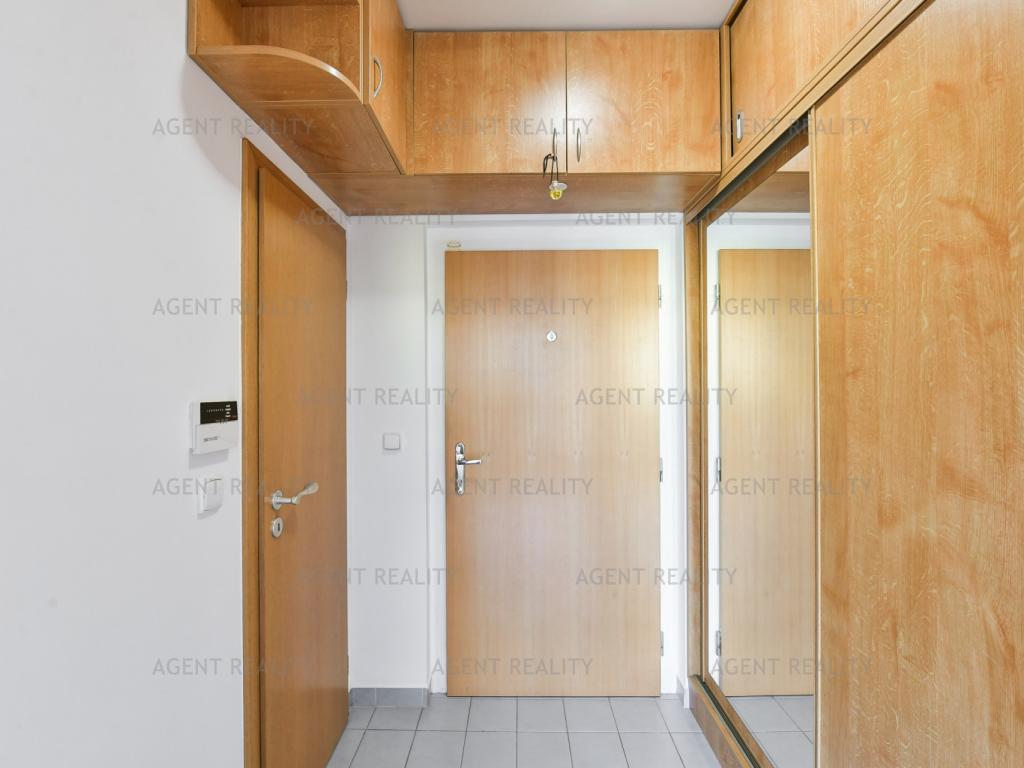 Pronájem bytu 2+kk 51 m2, Praha – náhled fotky 16
