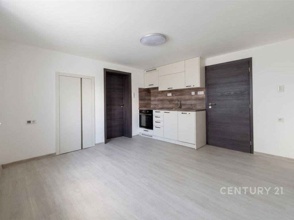 Pronájem bytu 2+kk 44 m2
