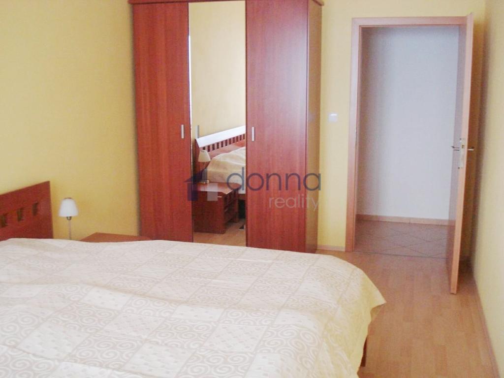 Pronájem bytu 2+kk 59 m2, Praha – náhled fotky 7