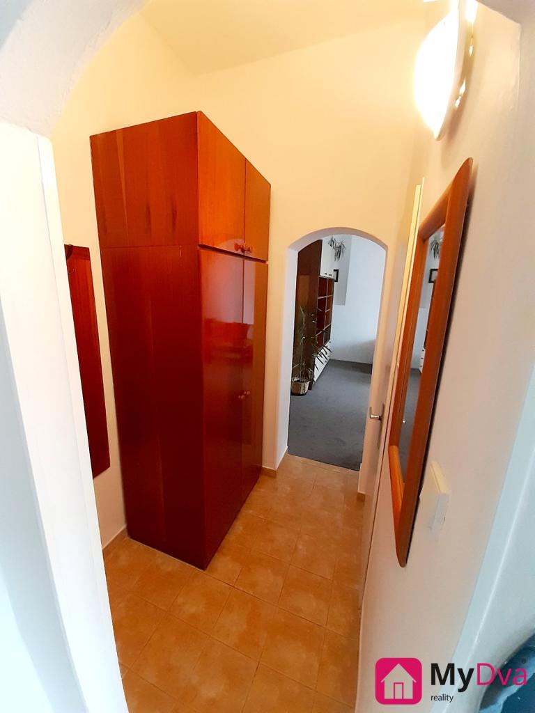 Pronájem bytu 1+1 38 m2