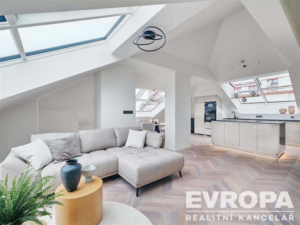 Pronájem bytu 4+kk 120 m2