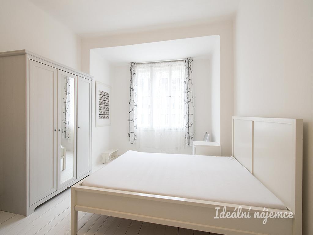 Pronájem bytu 1+kk 28 m2
