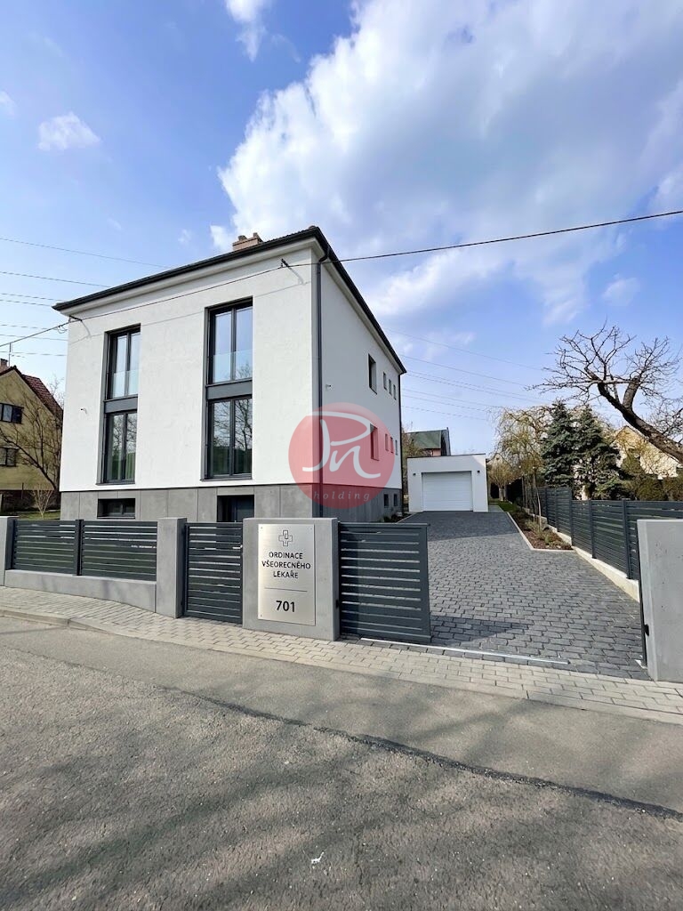 Pronájem domu 230 m2