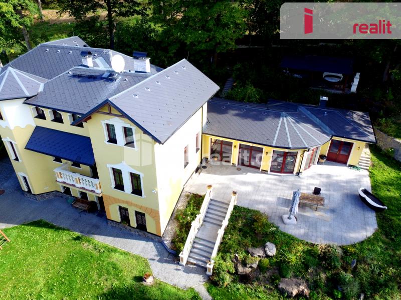 Prodej domu 734 m2
