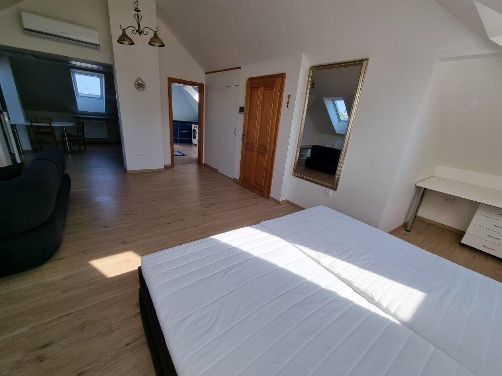 Pronajem bytu atypicky 94 m2