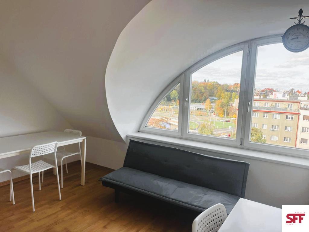 Pronájem bytu 2+kk 37 m2