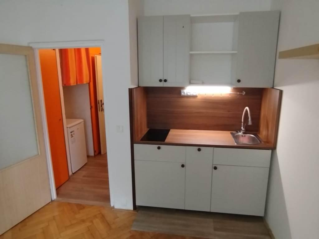 Pronájem bytu 1+kk 22 m2