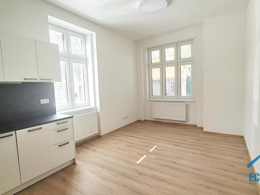 Pronájem bytu 2+kk 42 m2
